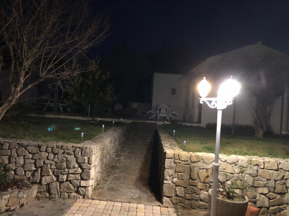 Gite Climatise Avec Piscine Sur Les Hauteurs De Bollene Bagian luar foto