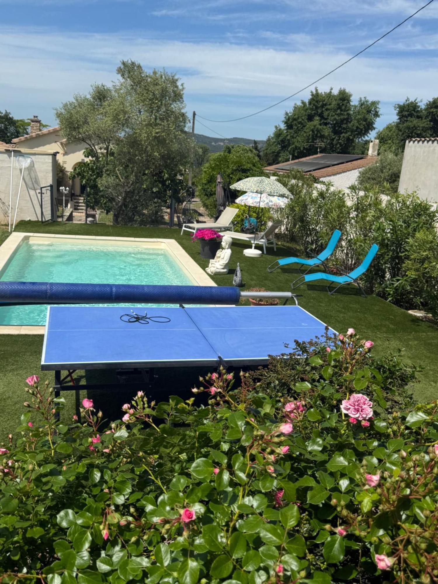 Gite Climatise Avec Piscine Sur Les Hauteurs De Bollene Bagian luar foto